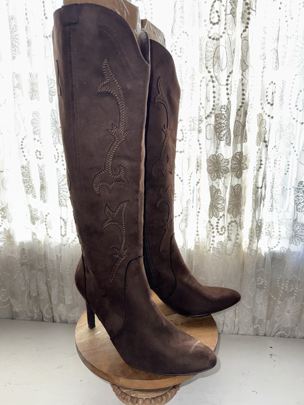 NWOB Mia Western Knee High Heel Boots Side Zip Women's Brown Size US 8.5